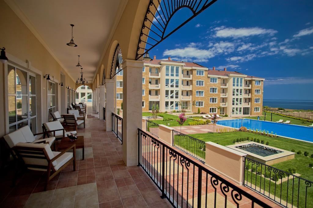 Apartments Atia เชอร์โนโมเรทส์ ภายนอก รูปภาพ
