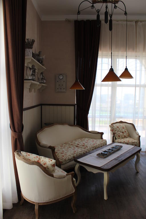 Apartments Atia เชอร์โนโมเรทส์ ภายนอก รูปภาพ