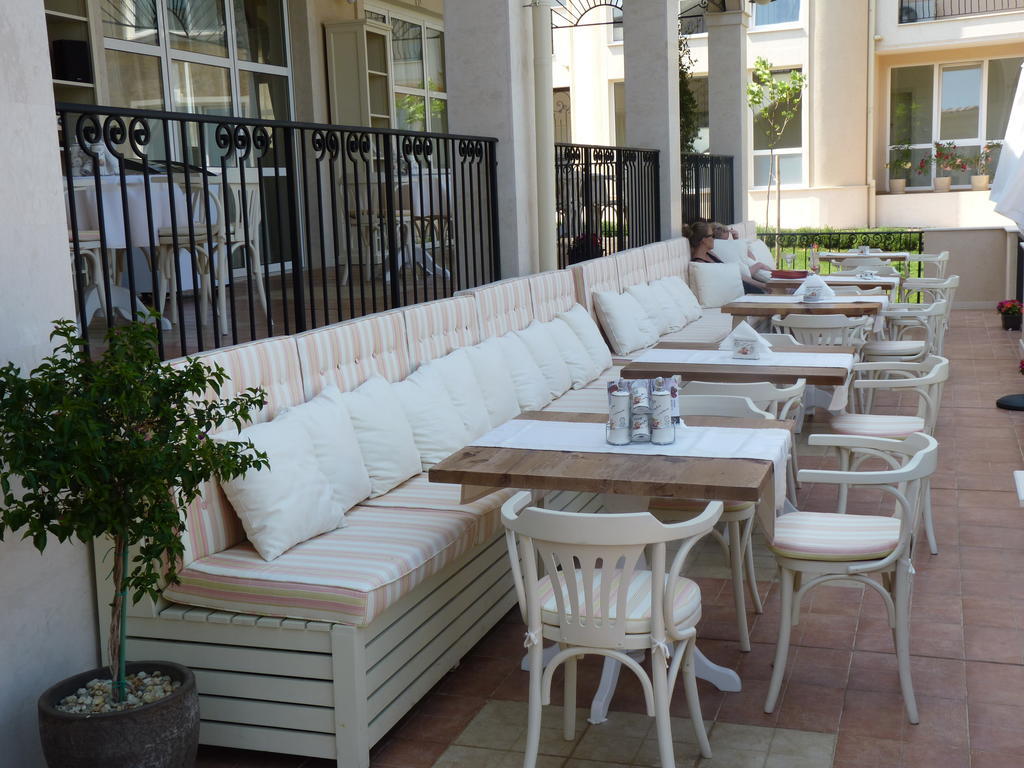 Apartments Atia เชอร์โนโมเรทส์ ภายนอก รูปภาพ