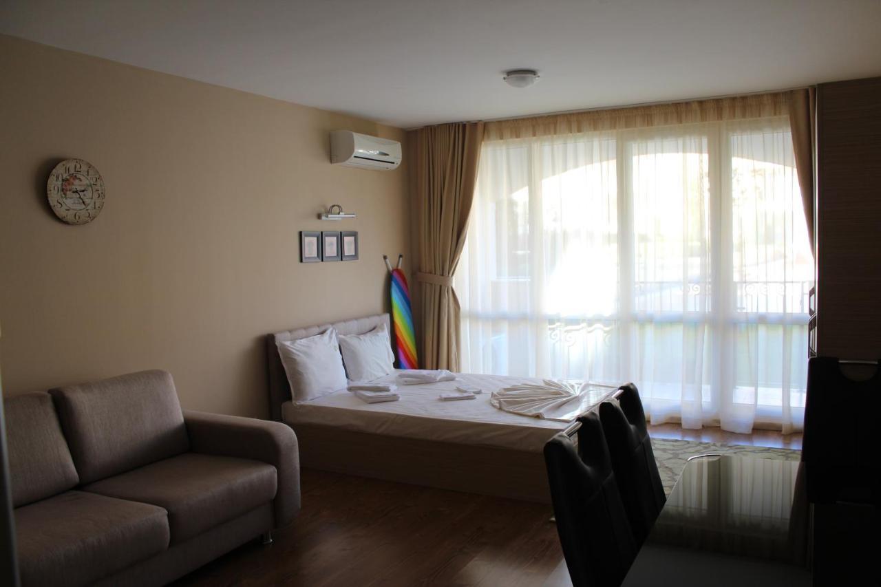Apartments Atia เชอร์โนโมเรทส์ ภายนอก รูปภาพ